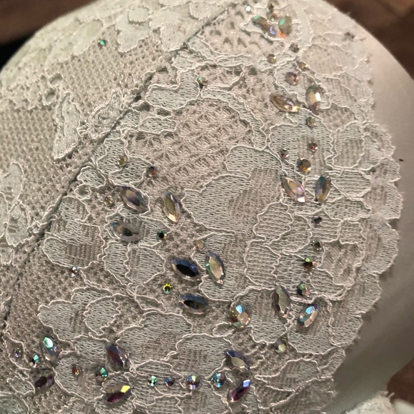 Victoria Secret push-up bra - Picture 2 of 4